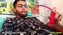 video массирую мой большой неразрезанный член сильным вибратором пока я не кончу в хороший член это было так чертовски sex
