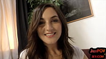 video модель в видео от первого лица скачет на члене после раздевания в эротической паре sex