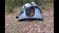 video миниатюрная брюнетка саша скачет на твердом члене в палатке sex