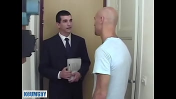 video не фальшивый гетеросексуальный папа его отсасывает парень со сцены в первый раз в жизни sex