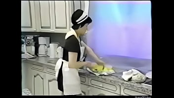 video nordvideo成熟した女性と彼女のメイド sex