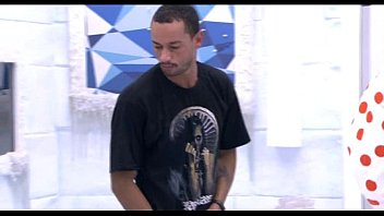 video диего bbb14 просыпается возбужденным sex