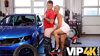 video рим4к у механика был тяжелый день но лизание очка женой делает его отличным sex