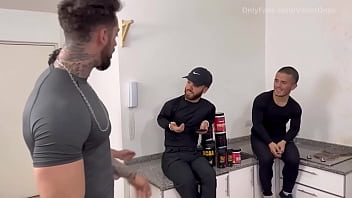 video оргия с моими друзьями карликами ломаем попку молодому человеку sex