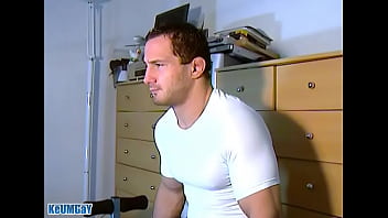video настоящий мужчина str8 впервые снялся в гейпорно вопреки самому себе sylvain sex
