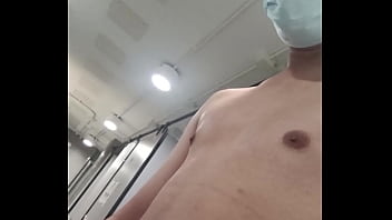 video гонконгская азиатская рискованная дрочка в туалете sex