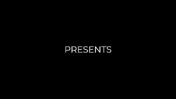 video hightaboocom братья и сестры делят постель с симпатичным подростком джонни гудлаком каролиной свитс лили рейдер sex