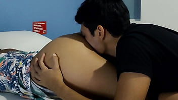 video сексуальная девушка занимается хардкорным сексом со своим парнем sex