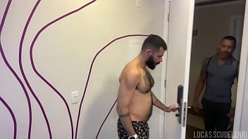 video the swimwear seller lucas scudellari and cássio farias preview sex