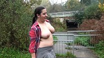video ぽっちゃり素人ベイビー公開露出症と巨乳フラッシャー屋外露出 sex