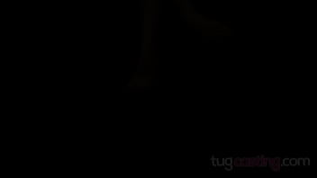 video tug casting порно поклонница алина уэст выслеживает своего любимого исполнителя чтобы подрочить sex