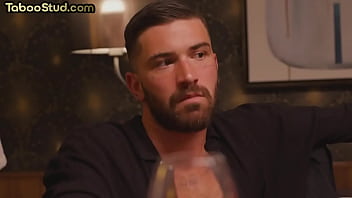 video нижний ебарь на улице без презерватива и любовник кончил в рот sex