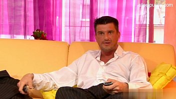 video великолепная дочь трахается в жопу sex