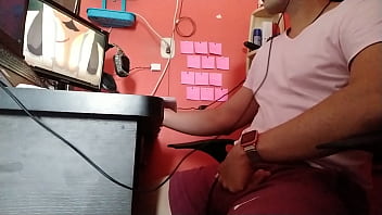 video мой студент обнаруживает что я трогаю свой член sex