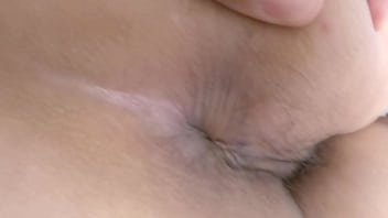 video 私のお尻にあなたの巨根を突っ込んで58歳の成熟した彼女がお尻を何度も広げながらうめきます sex