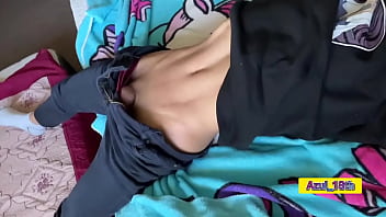 video я пользуюсь возможностью раздеться в доме моего друга во время зимних каникул sex