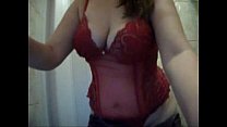 video 巨大な胸とおいしい梨を持つ巨乳のブロンド sex