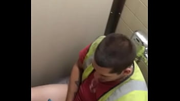 video посмотри на мою волосатую маму полностью обнаженной скрытая камера sex