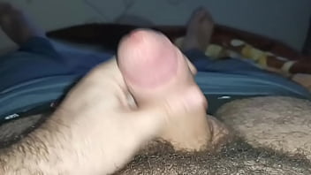 video брюнеткамилфа грудастая зрелая дергает и растирает задницу sex