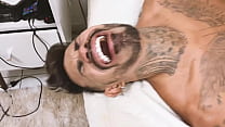 video одаренный мускулистый мальчик шлепнул меня по заднице sex