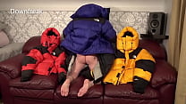 video развлечение на кожаном диване north face baltoro с четырьмя пуховиками sex