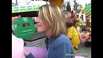 video 楽しい公園でかわいいひよこ乗りツール sex