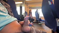 video незнакомая девушка подрочила и отсосала мне в поезде на публике sex