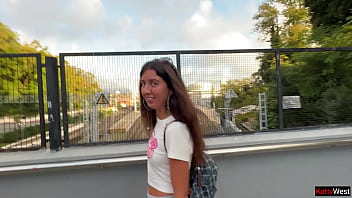 video я не мог больше ждать и трахнул ее прямо на публике на вокзале sex