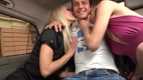 video трем сексапильным цыпочкам нужен горячий хуй в морозной праге sex