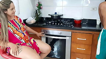 video как приятно видеть как моя сводная сестра трогает себя часть 1 мой член становится твердым sex