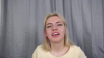 video первое двойное проникновение для большой задницы 18летней август с зиянием двумя большими членами и натуральной sex
