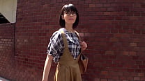 video httpsbitly3mc3lul 当你和一个看起来很安静的女孩说话时她就像她看起来的那样 她是一个沉稳的戴眼镜的女孩话很多 她几乎拒绝了我的性提议所以我跪下来推她 sex