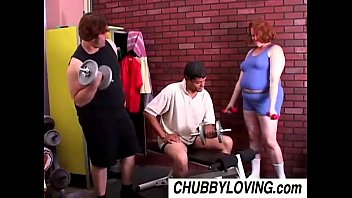 video adrienne сексуальная толстушка которая обожает жареные слюны sex