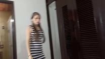 video моя сводная сестра наслаждается моим членом в семейном домике я кончаю в него sex