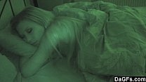 video dagfs彼はパーティーの後のセックスのために彼のガールフレンドを目覚めさせます sex