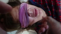 video пасынок пропускает свой огромный член мне в рот это меня возбуждает я сосу его и он кончает мне в рот sex