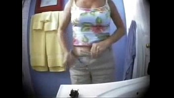 video バスルームでお母さんの全裸のすごい体隠しカメラ sex
