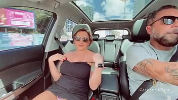 video она показалась в машине и начала сосать меня пока не наполнила рот молоком sex