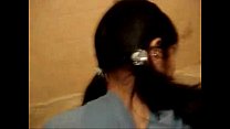 video コリータがバスルームを引っ張る sex