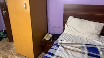 video двое парней вошли в мой гостиничный номер без разрешения и жестко трахнули меня sex