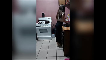 video останавливаться молодая мачеха всего 18 лет одна дома и пасынок пользуется этим настоящее домашнее sex