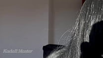 video парень собирается в спортзал с рваными штанами разорвал шорты и усердно ел пока не кончил sex