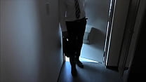 video 妻ねぇ待てないから玄関でシよと僕のベルトを解いて臭いチンコを喉奥までフェラしてもらって最後はベットの上で激しく上下に揺れて突かれる僕の妻 sex