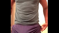 video ジムの後にビッグディックがけいれん sex