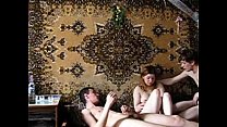 video подруга дает 2 sex