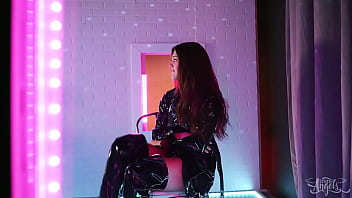 video daisy taylor танцует ради денег но когда у draven navarro нет денег она позволяет ему трахнуть себя trans angels sex