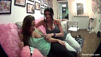 video лесбийская краска для тела romi rain sex