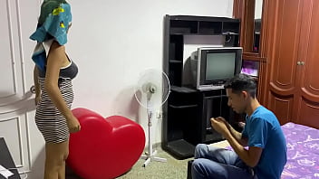 video я впервые трахался с моим лучшим другом он представлял меня пока не заставил меня прийти в джет sex