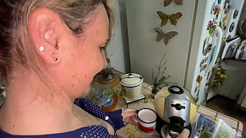 video красивая и сексуальная луна всегда готова трахнуть ее горло и задницу его большим членом sex
