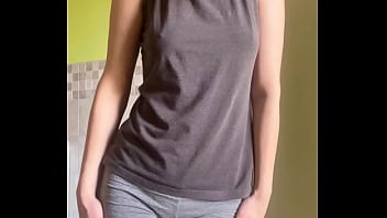 video симпатичная молодая женщина мастурбирует для тебя майский sex